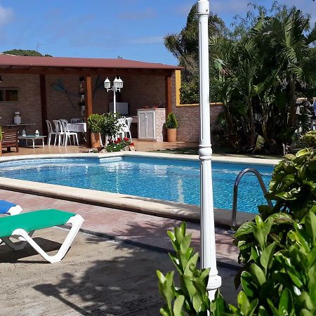 Chalet La Huerta Con Piscina Y Wifi โกนิล เด ลาฟรอนเตรา ภายนอก รูปภาพ