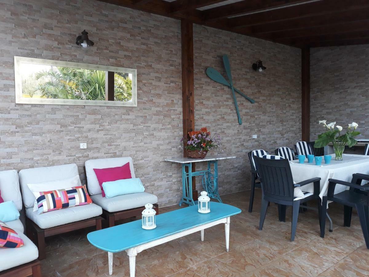 Chalet La Huerta Con Piscina Y Wifi โกนิล เด ลาฟรอนเตรา ภายนอก รูปภาพ