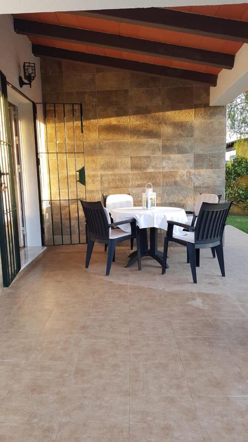 Chalet La Huerta Con Piscina Y Wifi โกนิล เด ลาฟรอนเตรา ภายนอก รูปภาพ